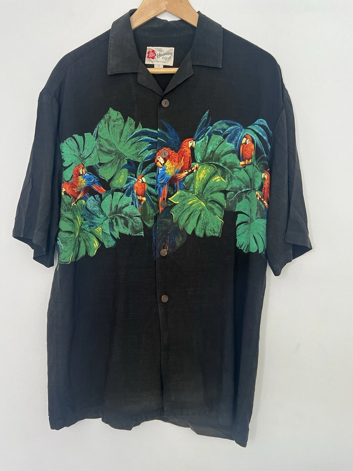 Vth The Hawaiian Original Button-Up Festival Shirt Hilo Hattie Parots Rayon M