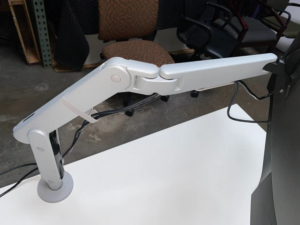 🔥🔥Brand 🆕 Herman Miller Ollin 🔥🔥 - Image 2 of 4