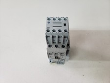 UNUSED -  Allen Bradley 100-C30KD01 Contactor