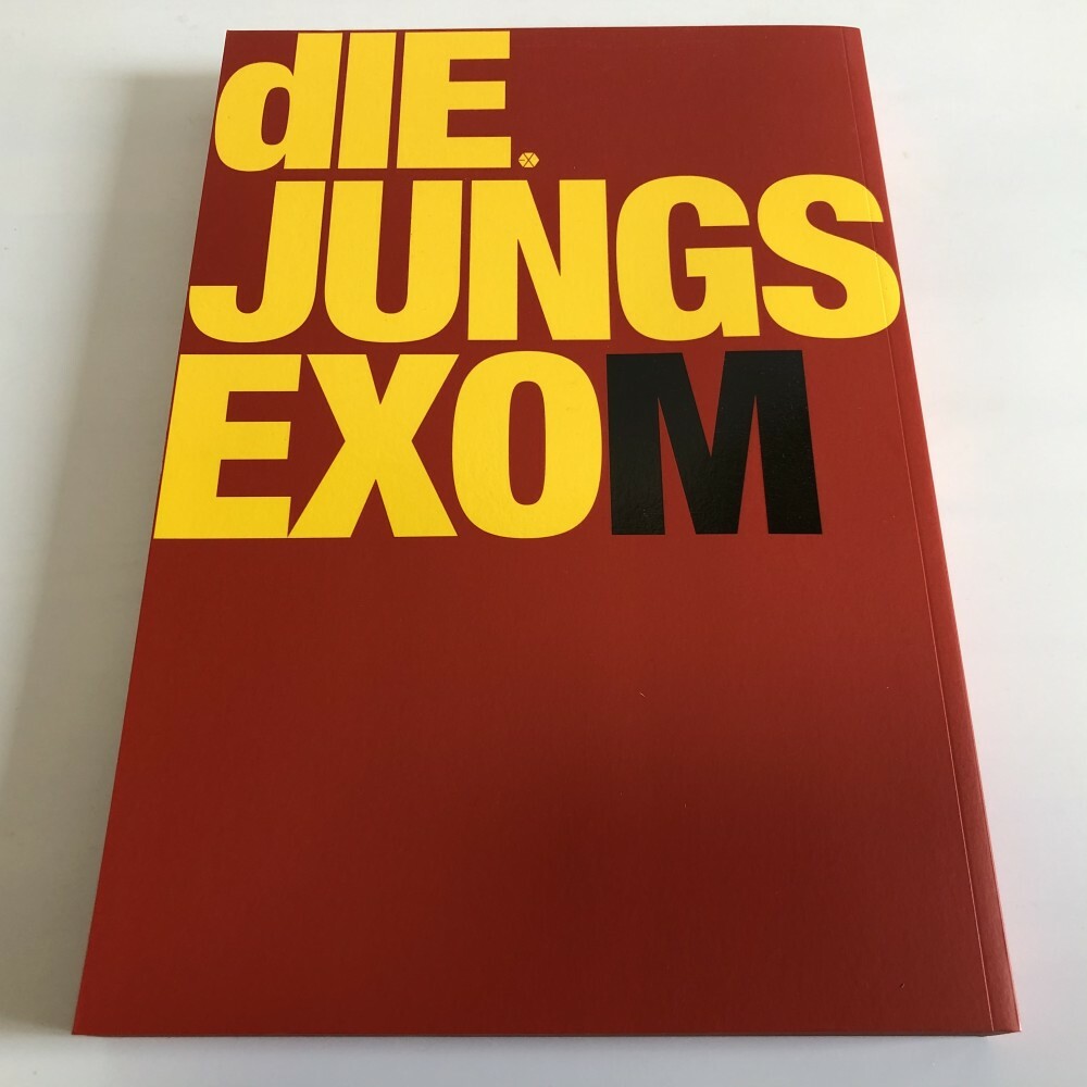 EXO die jungs 写真集➕dvd 2冊セットEXO ver/EXO-M EXO - DIE JUNGS EXO-M VERSION [PHOTO BOOK 340p] - Amazon.com Music