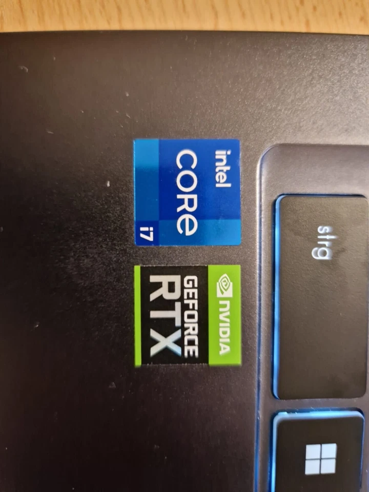 MSI Stealth 15m - Intel Core i7 3,30 GHz - 1TB - 15,5" 144Hz - Gaming Laptop - Bild 3 von 4