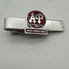 VINTAGE ENAMEL “A & P Established 1859” HOOK-FAST Providence R.I. TIE CLIP