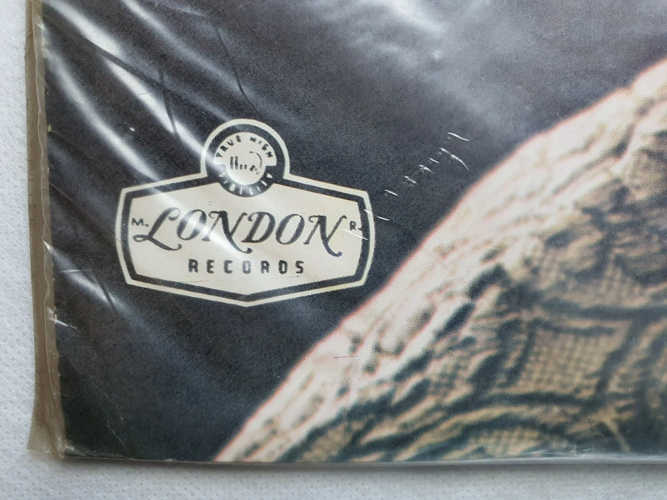 ENGELBERT HUMPERDINCK KING OF HEARTS 1974 UNIQ CVR YELLOW LABELS CHILEAN 2ND PRS - Image 4 of 4