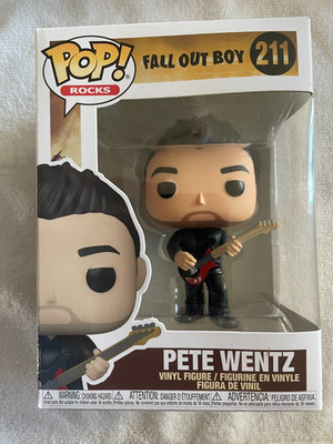 Funko Pop! Rocks: Fall Out Boy - Pete Wentz #211 New in Pop Protector