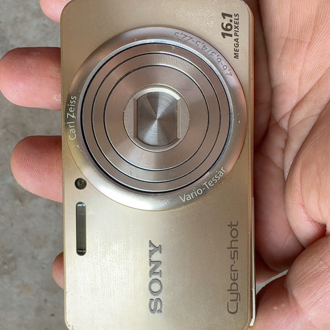 SONY Cyber-Shot DSC-W570 ゴールド ソニー コンデジ Sony Cybershot DSC-W570 16.1MP Compact Digital Camera -Pink