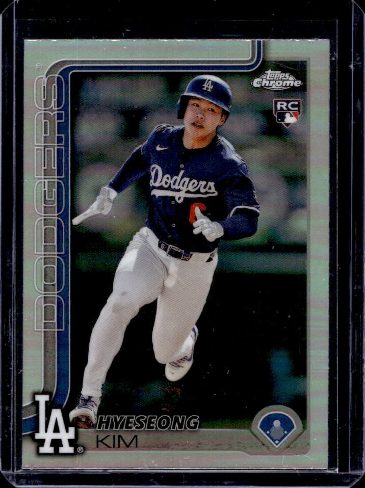 2025 Topps Chrome Hyeseong Kim RC Refractor Rookie #152 Dodgers