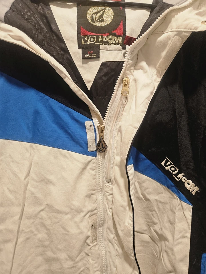 Volcom Nimbus Ski Snowboard Winter Jacket Mens S Hooded "Let it Storm" Lightning - Image 4 of 4