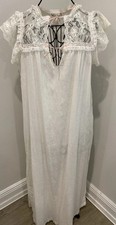 VTG Bert Yelin for Iris White Lace Sleeve Maxi Nightgown Victorian Romantic Sz L