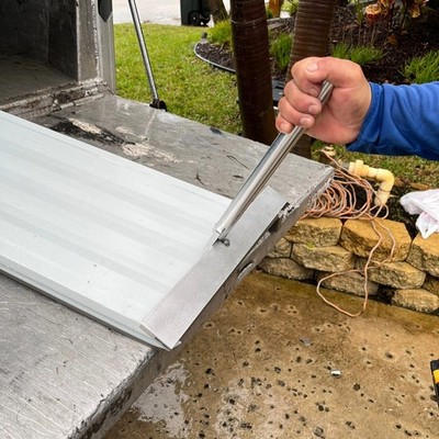 25-36in Flash-Brake Standing Seam Metal Roof Eave Edge Bending Tool with Bracket