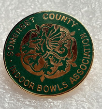 SOMERSET COUNTY INDOOR BOWLS ASSOC. PIN BADGE