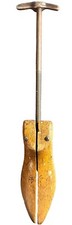 Vintage Working Size 4 Wooden Cobblers Shoe Stretcher.