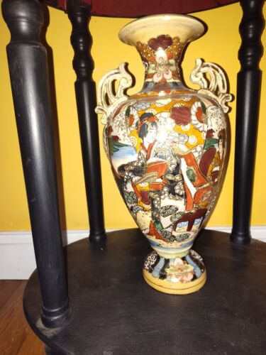 Antique Japanese Satsuma Samurai Urn Vase C.1910 Meiji Period Urn Vase Signed - Picture 3 of 5