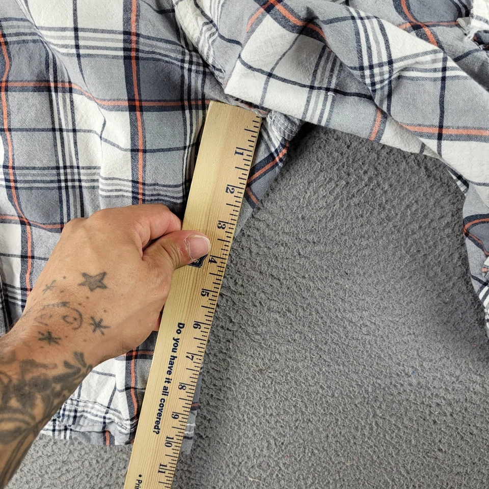 PDC Shorts Mens 34 White Gray Plaid Cargo Preppy Outdoor Classiccore Basic - Image 4 of 4