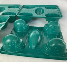 Jello Molds Set of 4 Football Helmets Jigglers Gelatin Krispy Treats Tailgating