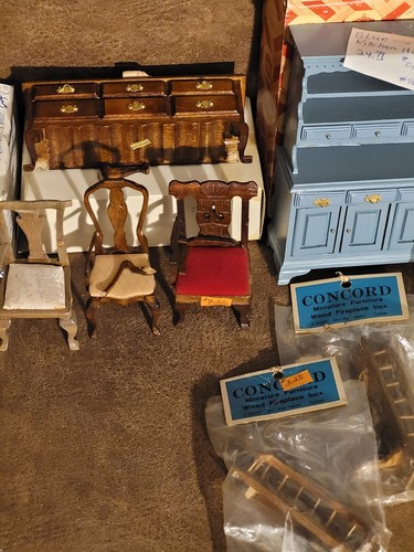 1 lot OF BROKEN General purpose Wooden Doll House items *NEED REPAIR* 1:12 - Picture 3 of 23