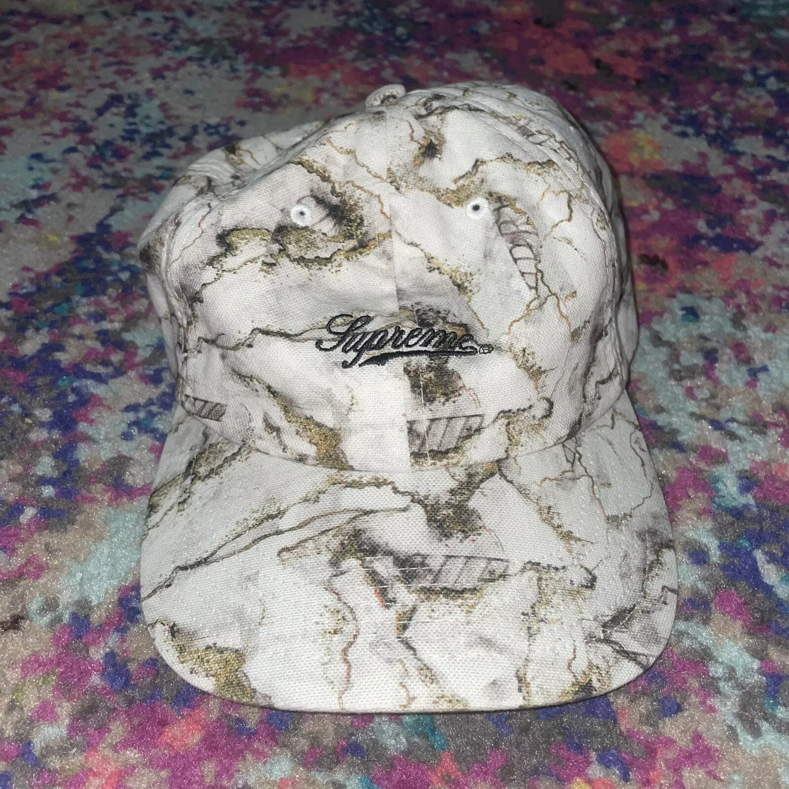 Casquette réglable Supreme Rare « blanc/camouflage »