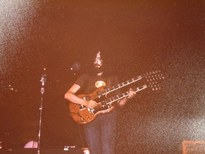 vtg candid photo 1971 Led Zeppelin concert - Chicago Jimmy Page v4 ZP10