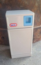 Vintage Little Tikes Dollhouse Kitchen Refrigerator Fridge w/ Shelves 5"