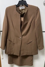 Night Studio New York Women’s Three Piece Taupe Suit Size 12  Pre-owned Good