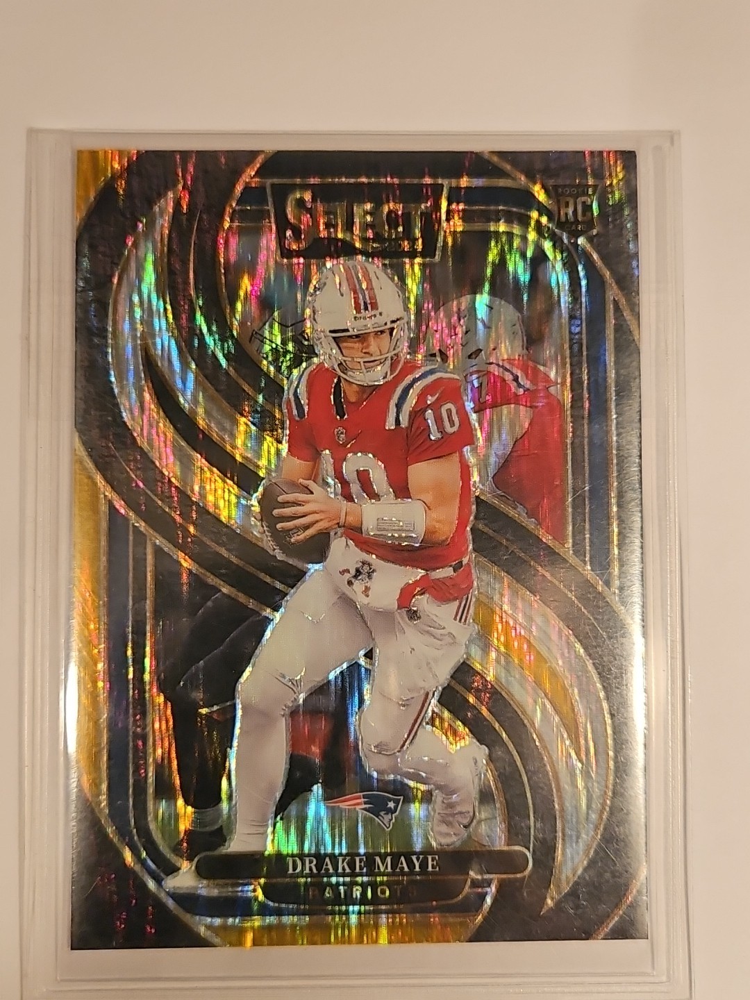 2024 Panini Select - Premier Level Drake Maye #113 Black & Gold Shock Prizm (RC)