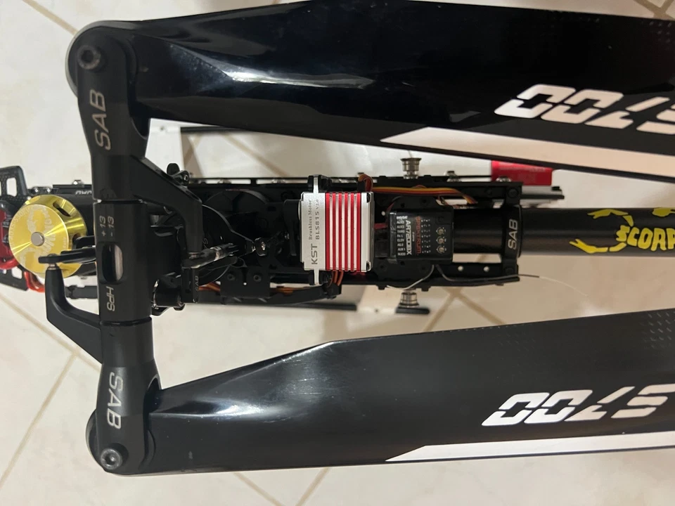 SAB GOBLIN RAW PIUMA 700 BNF AR7200bx, satellite Flybarless System Helicopter - Image 4 of 4