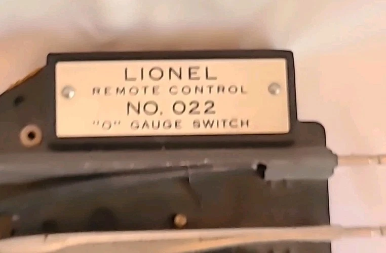 LIONEL Tren 022 RH y LH INTERRUPTOR REMOTO VÍAS Y CONTROLADORES AUTOMÁTICOS *No probado* Foto 2 de 4