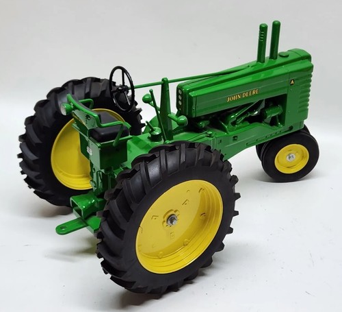 John Deere Model A Narrow Front Tractor By Scale Models / Ertl 1/8 Scale - Picture 8 of 17