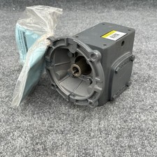 Boston Gear F718-20-B5-G GEAR REDUCER 20:1 C Face .97hp 590 Torque F71820B5G New