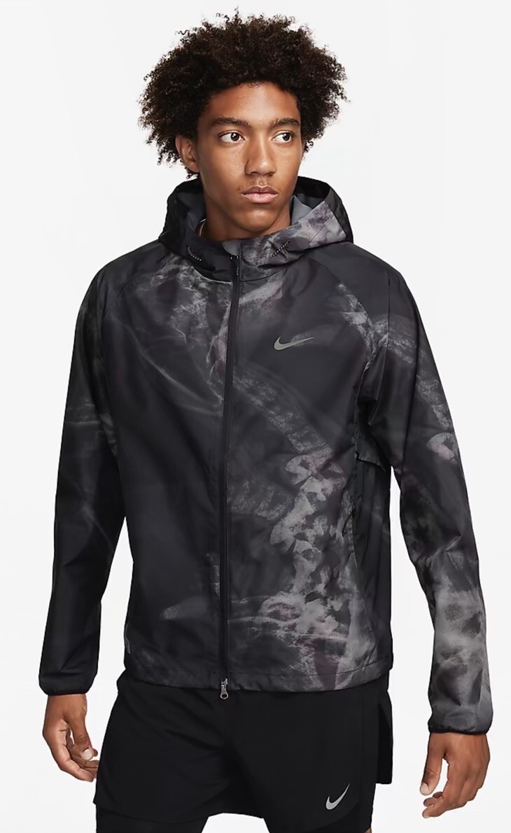 【NIKE】ランニング ディビジョン Storm-FIT ジャケット Mサイズ Amazon.com: Nike Storm-FIT Run Division Men's Running Jacket