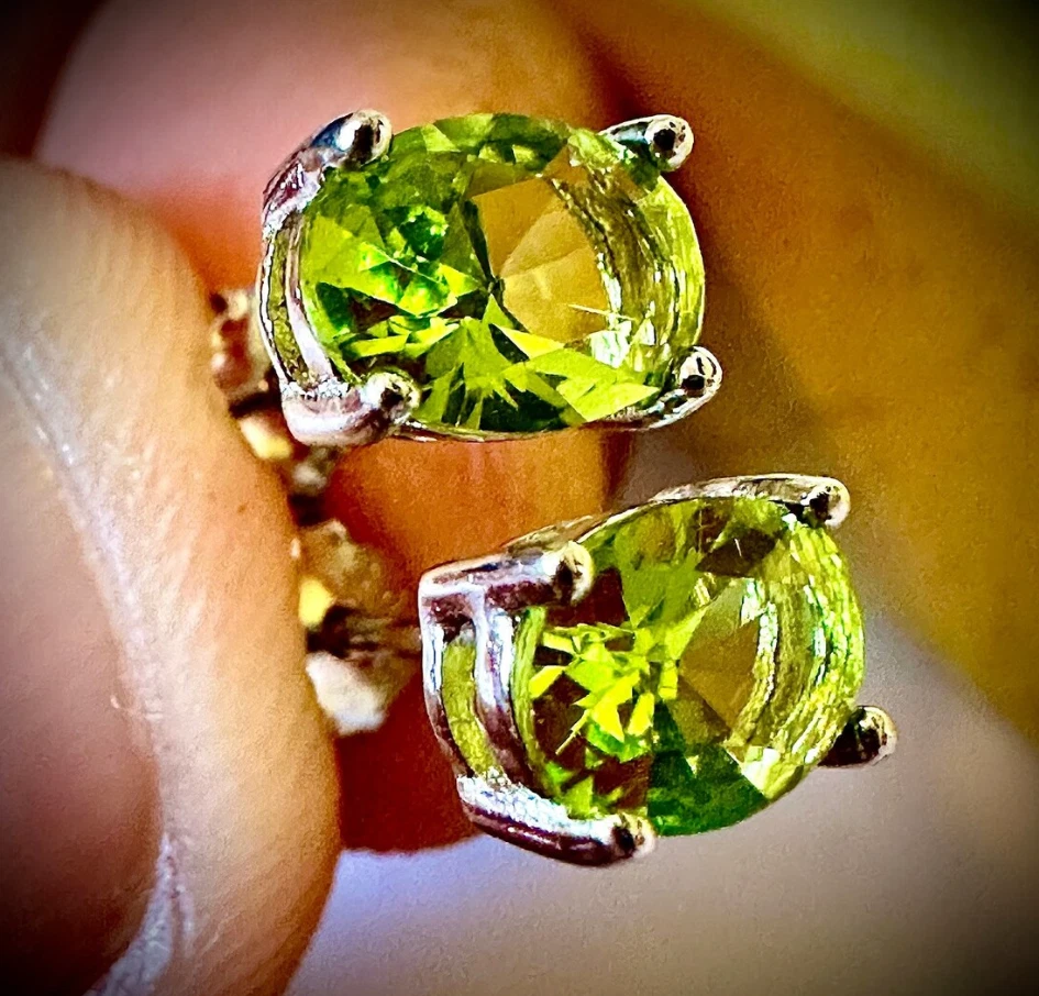 Aretes peridoto corte ovalado natural plata 925 peridoto regalo aniversario Foto 2 de 4