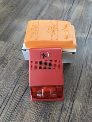 *Rare* Edwards EST Genesis G1R-HDVMR Fire Alarm Horn Strobe (Japanese Variant)