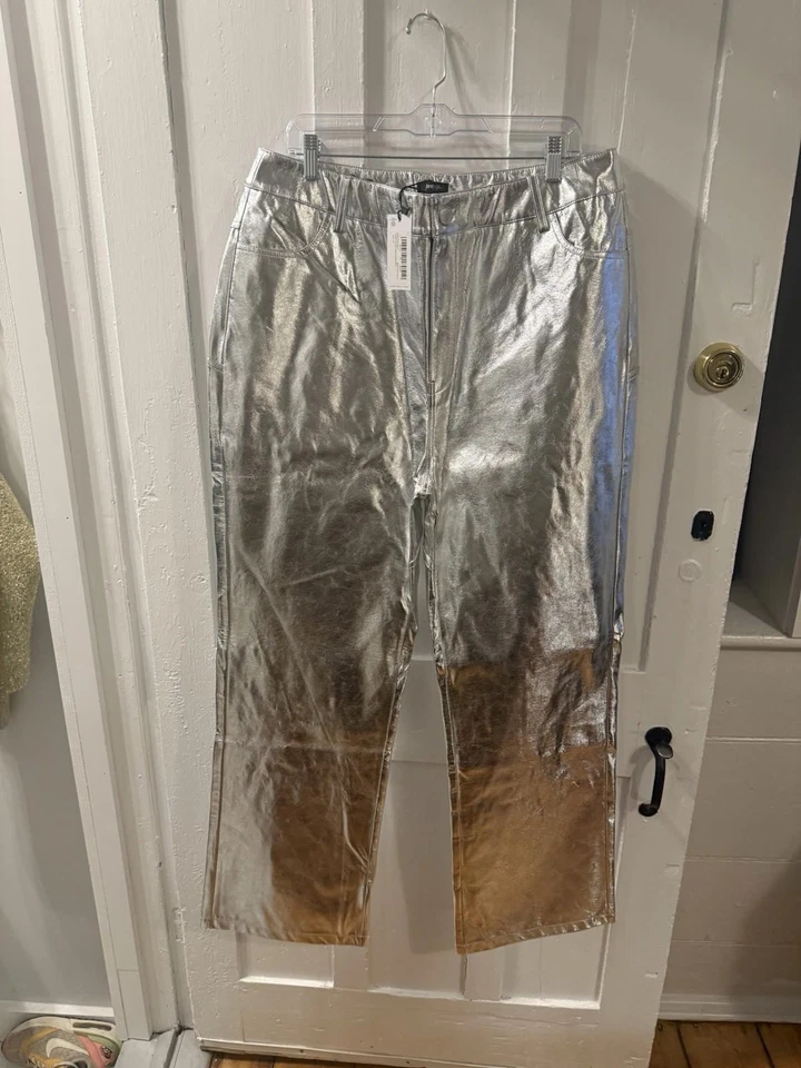 Pantalones de imitación de cuero de tiro alto Nasty Gal para mujer EE. UU. 12 y 14 de cuero plateado estrella nuevos con etiquetas Foto 2 de 4