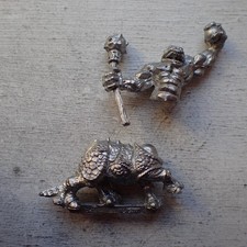 Citadel Warhammer 80s C29 Zoat Sorcerer with Orb Staff