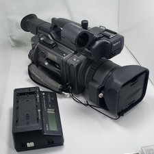SONY DSR-PD150 video camera/SONY AC-VQ850