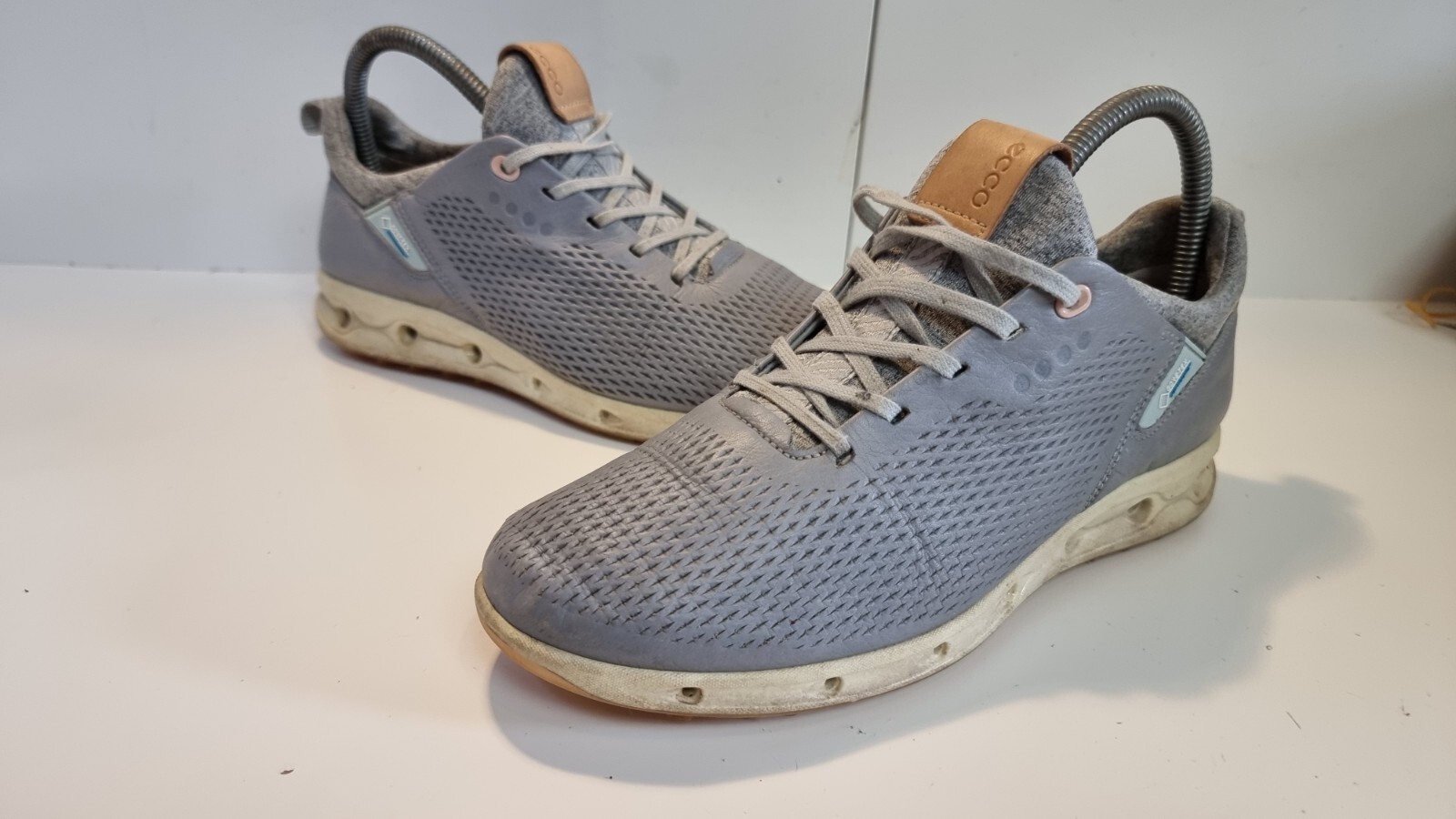 ECCO - Soft YAK Leather Desigber Goretex Surround  X Wide Golf Shoes UK 4  EU 37 image 2