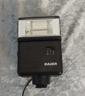 Bauer E 528 AB  Mittenkontakt ( Standard-Blitzschuh)