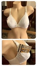 Vintage Bra Smooth Seamless Polyester White Soft Mold Adjustable 1970s NEW 34C