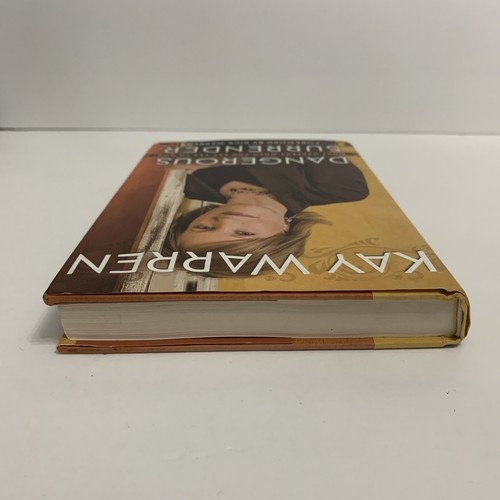 Dangerous Surrender What Happens When You Say Yes to God by Kay Warren Hardcover - Foto 7 di 9