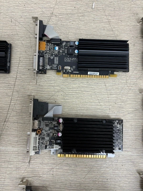 16x VGA HDMI DVI Mini Displayport Nvidia Quadro, MSI,  Mixed Graphics Cards - Image 4 of 4