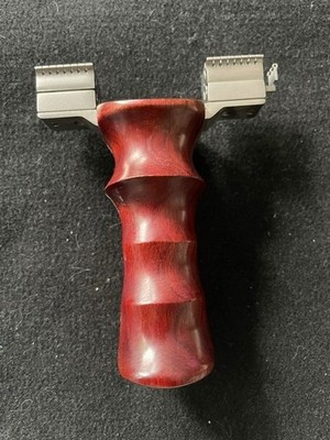 Custom Zwille Holzgriff Metallkopf Bandklemme Slingshot Jagd Sport Sammler