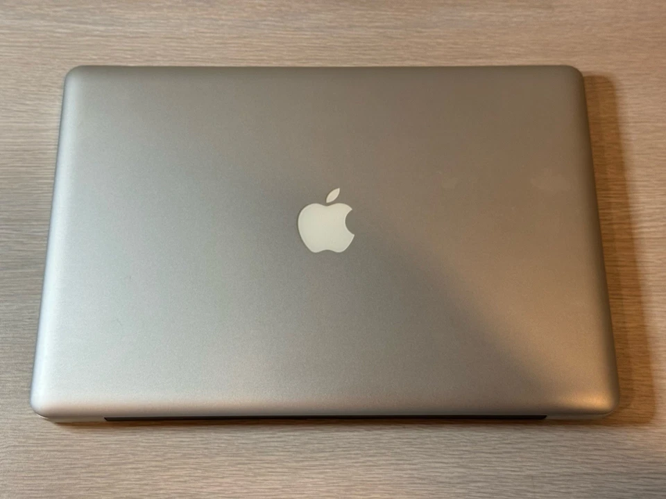 Apple MacBook Pro (15-inch, Mid 2009) 2.8GHz, 8GB, 2TB - Image 3 of 4