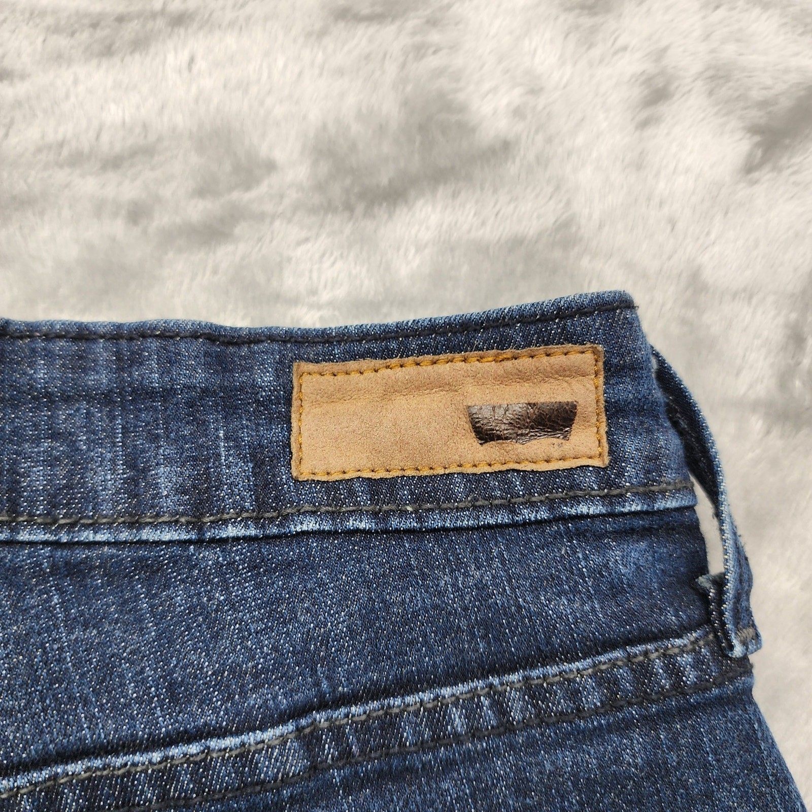 Levi's Jeans Womens 16W Blue Dark Wash Legging Mid Rise Stretch Denim Casual thumbnail 5