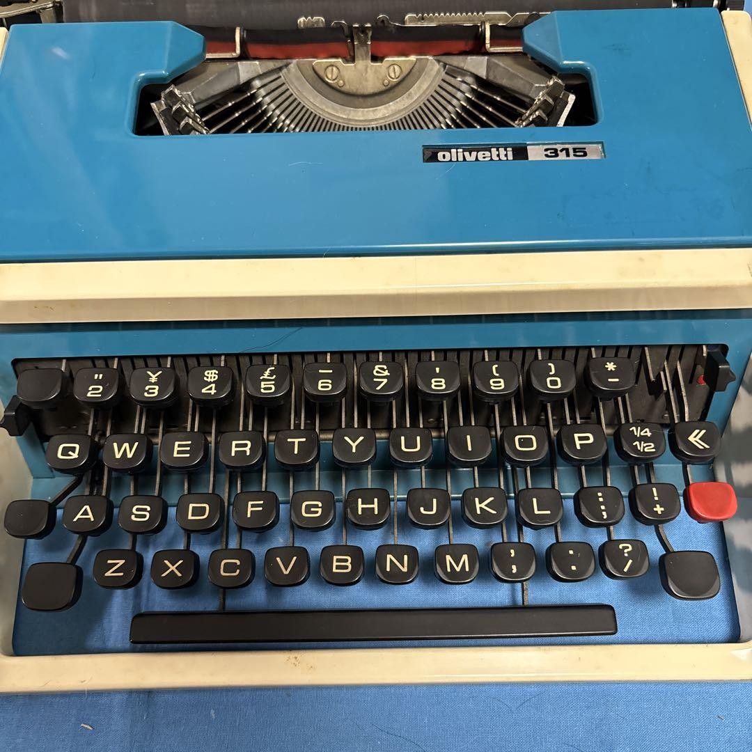Olivetti 315 タイプライター ビンテージ