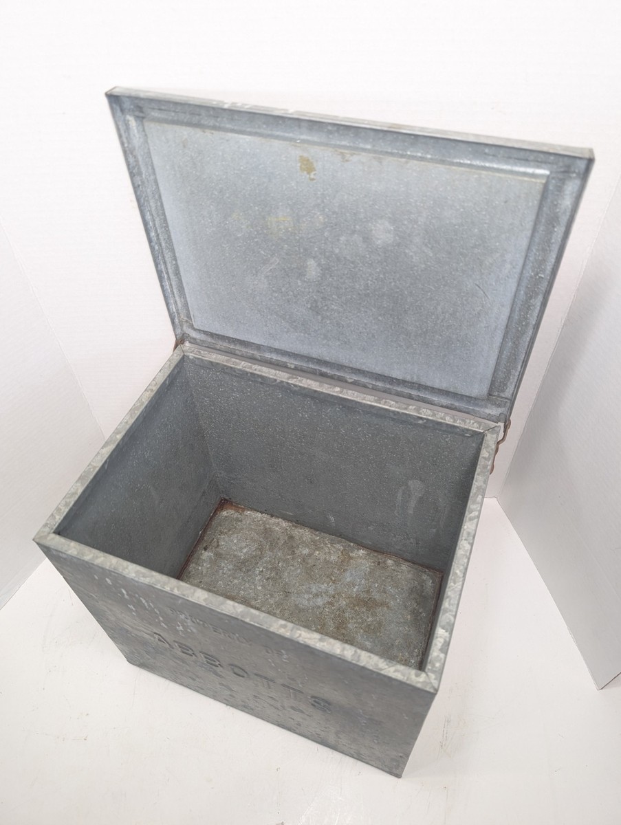Vintage Abbotts Dairy Galvanized Milk Box Metal Bottle