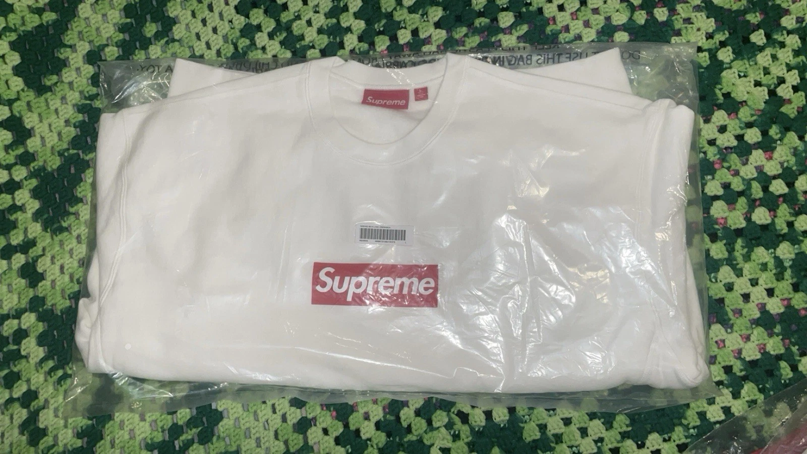 Logo Supreme boîte lavée col rond blanc taille L EN MAIN !!!