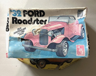 AMT 1932 Ford Roadster Model Kit 1:25 Scale A132 Street Rods 25th ...