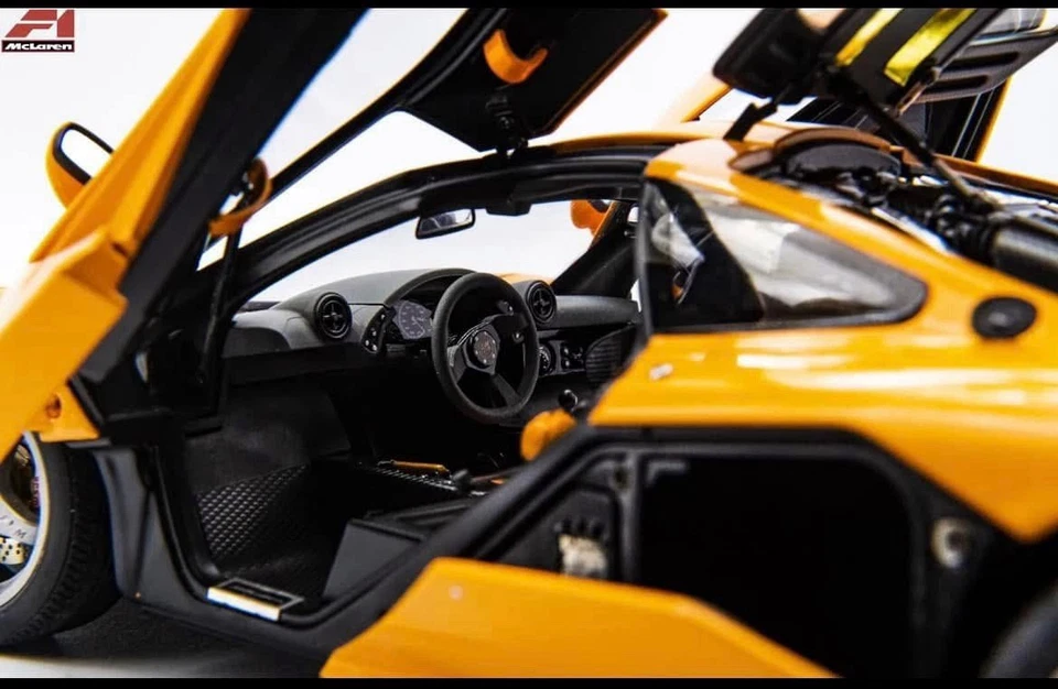 AUTOart McLaren F1 LM Signature Edition 1/18 Orange 76011 - Image 3 of 4