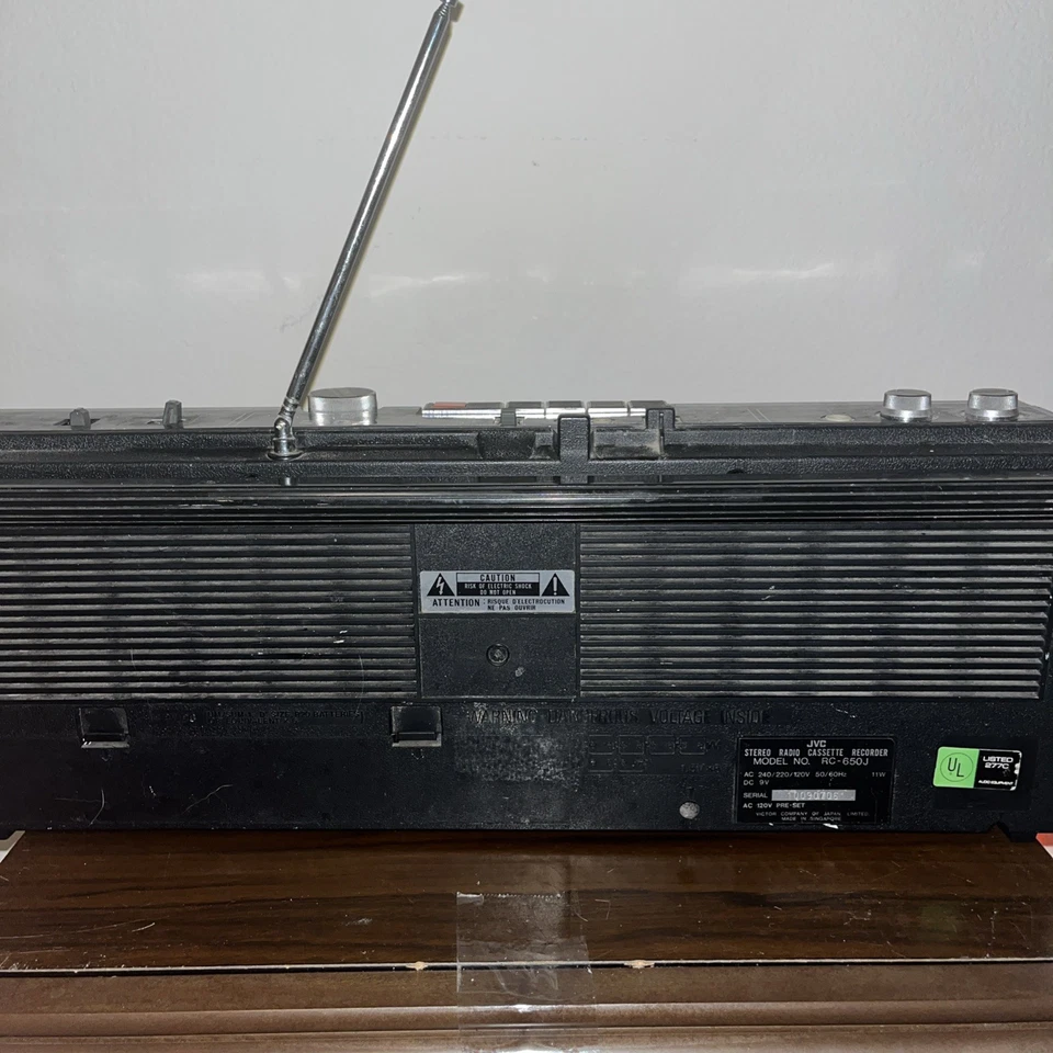 De colección JVC RC-650 Radio Estéreo Cassette Grabadora Reproductor de Cinta Boombox ¡VER VIDEO! Foto 3 de 4