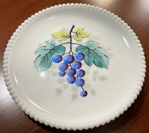 Vintage Westmoreland Beaded Edge Milk Glass Painted Fruit Plate 7-1/2” Blueberry