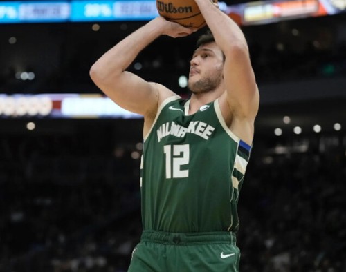 CANOTTA/JERSEY DA COLLEZIONE-BASKET NBA-MILWAUKEE BUCKS -GALLINARI-VERDE - Foto 2 di 5